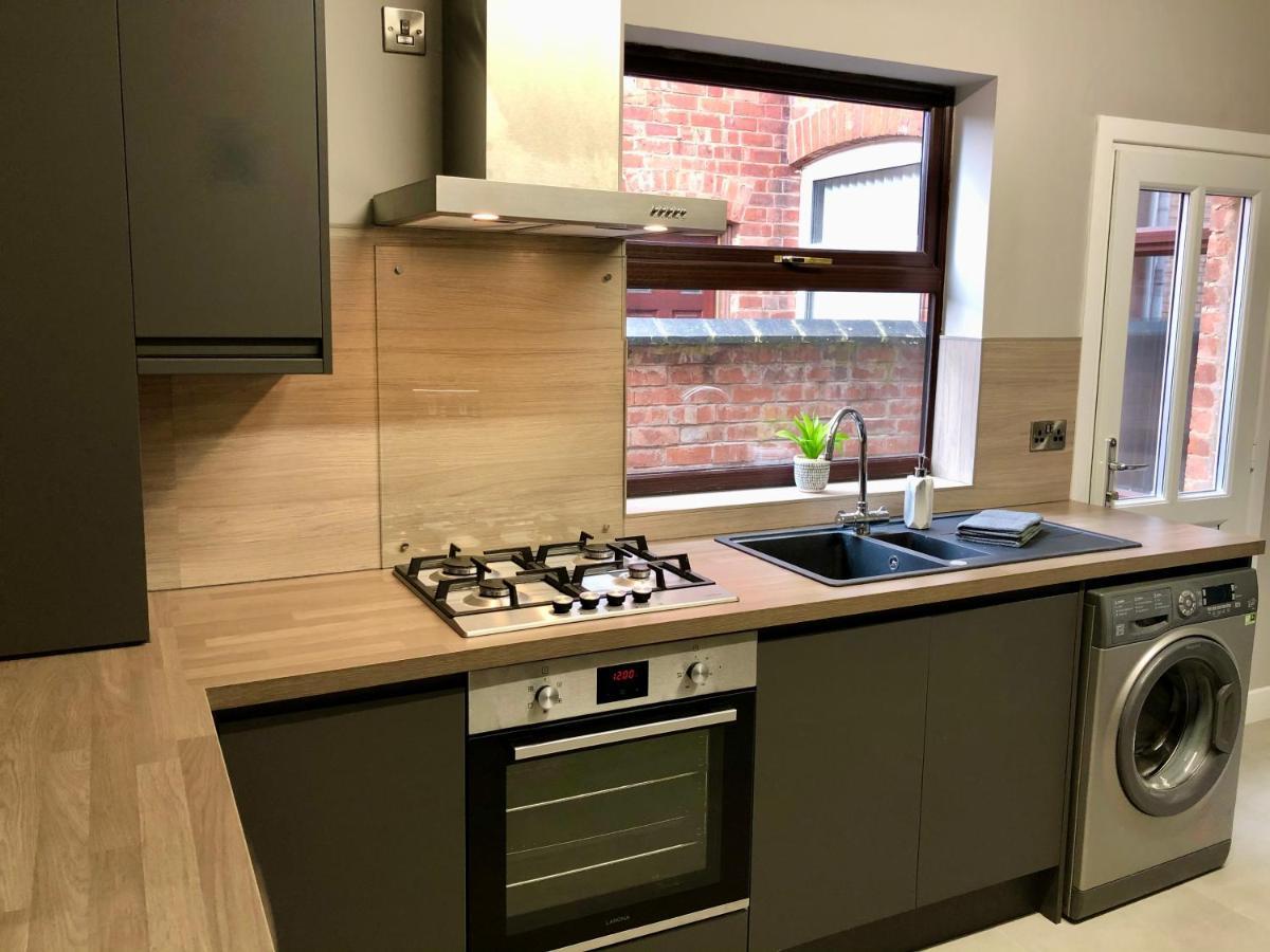 Willa Executive Or Large Family 5-Bed House - Hosted By Hutch Lifestyle Coventry Zewnętrze zdjęcie