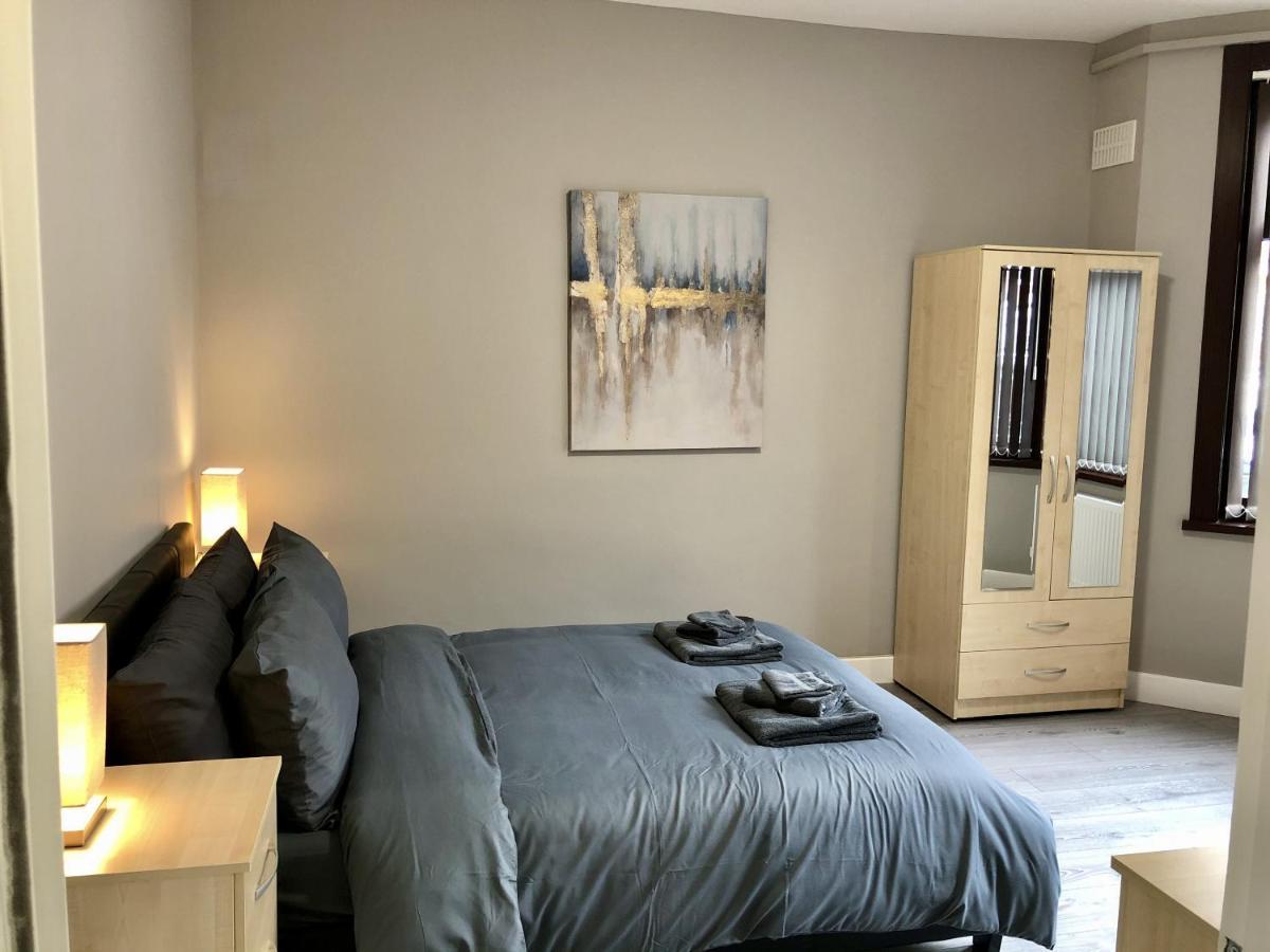 Willa Executive Or Large Family 5-Bed House - Hosted By Hutch Lifestyle Coventry Zewnętrze zdjęcie