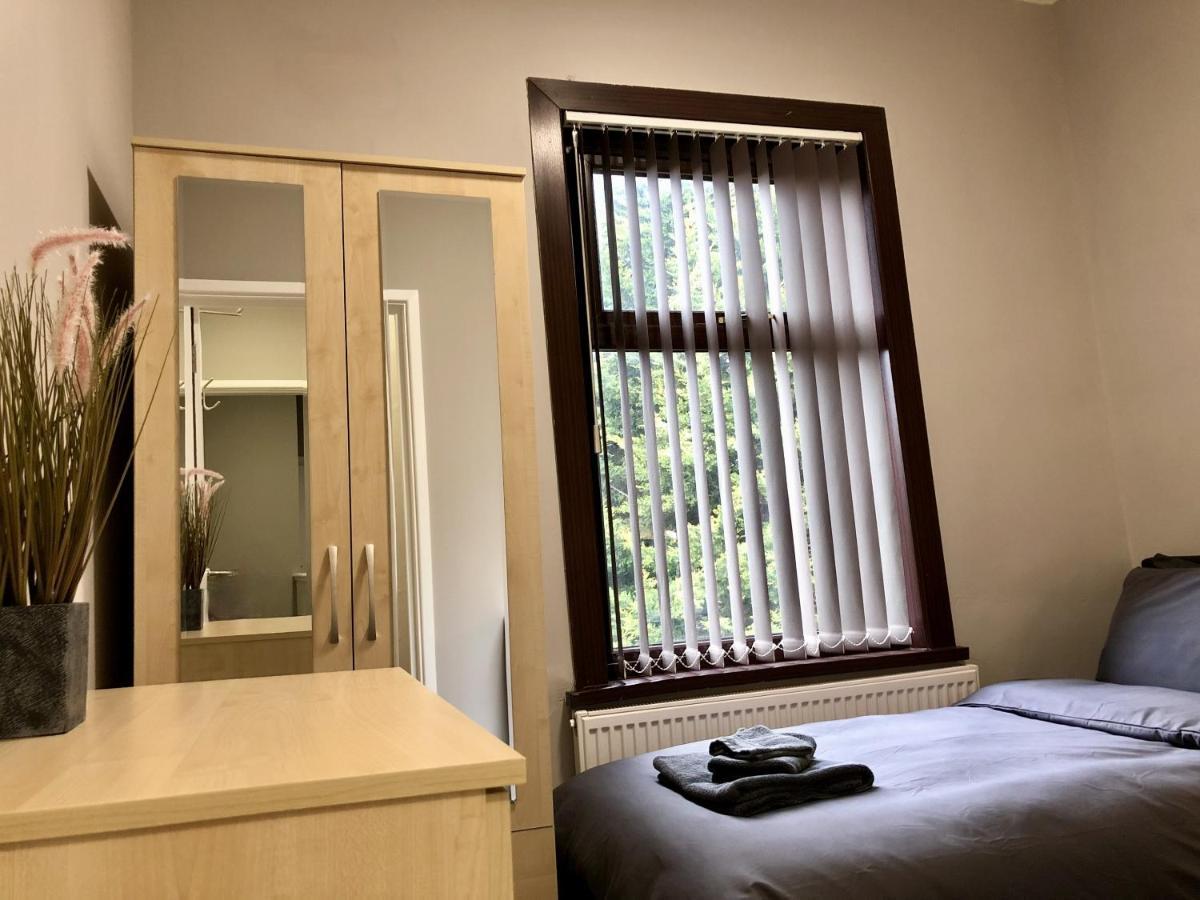 Willa Executive Or Large Family 5-Bed House - Hosted By Hutch Lifestyle Coventry Zewnętrze zdjęcie