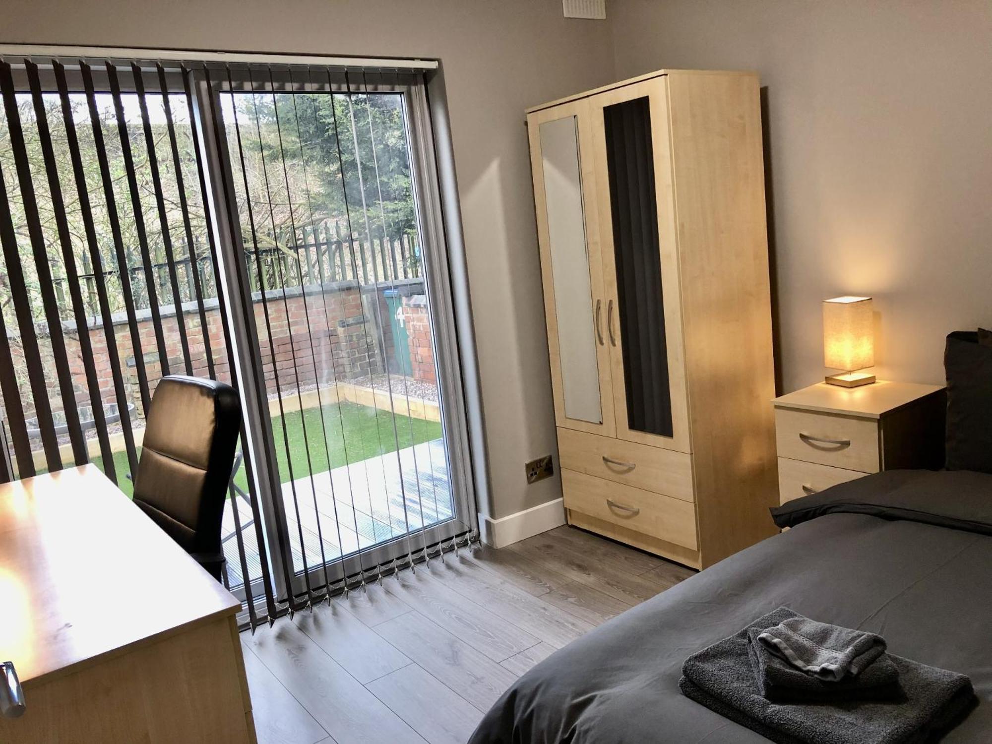 Willa Executive Or Large Family 5-Bed House - Hosted By Hutch Lifestyle Coventry Zewnętrze zdjęcie