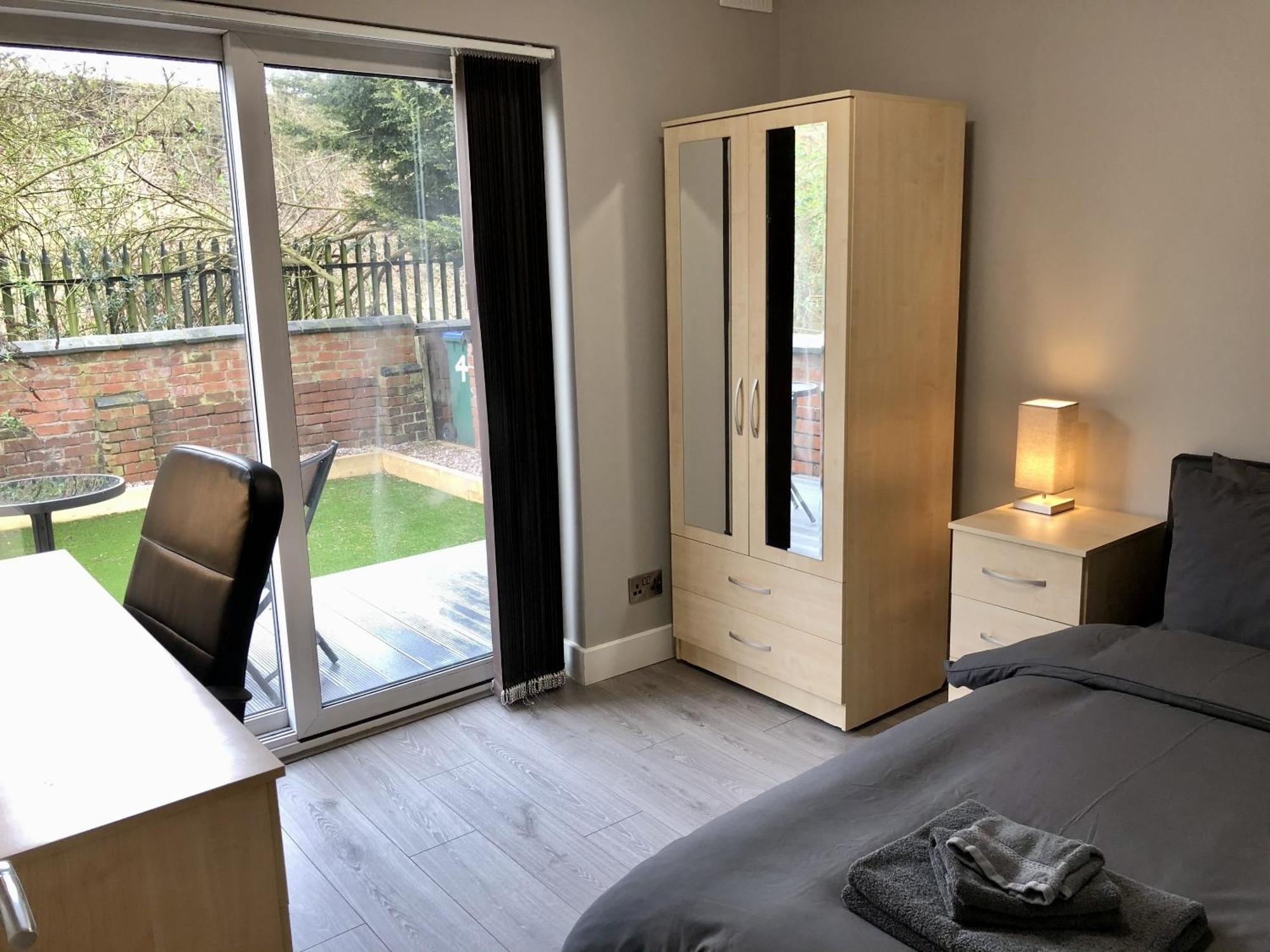 Willa Executive Or Large Family 5-Bed House - Hosted By Hutch Lifestyle Coventry Zewnętrze zdjęcie